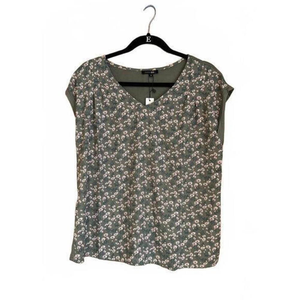 Papermoon Floral Blouse NWT Size Small